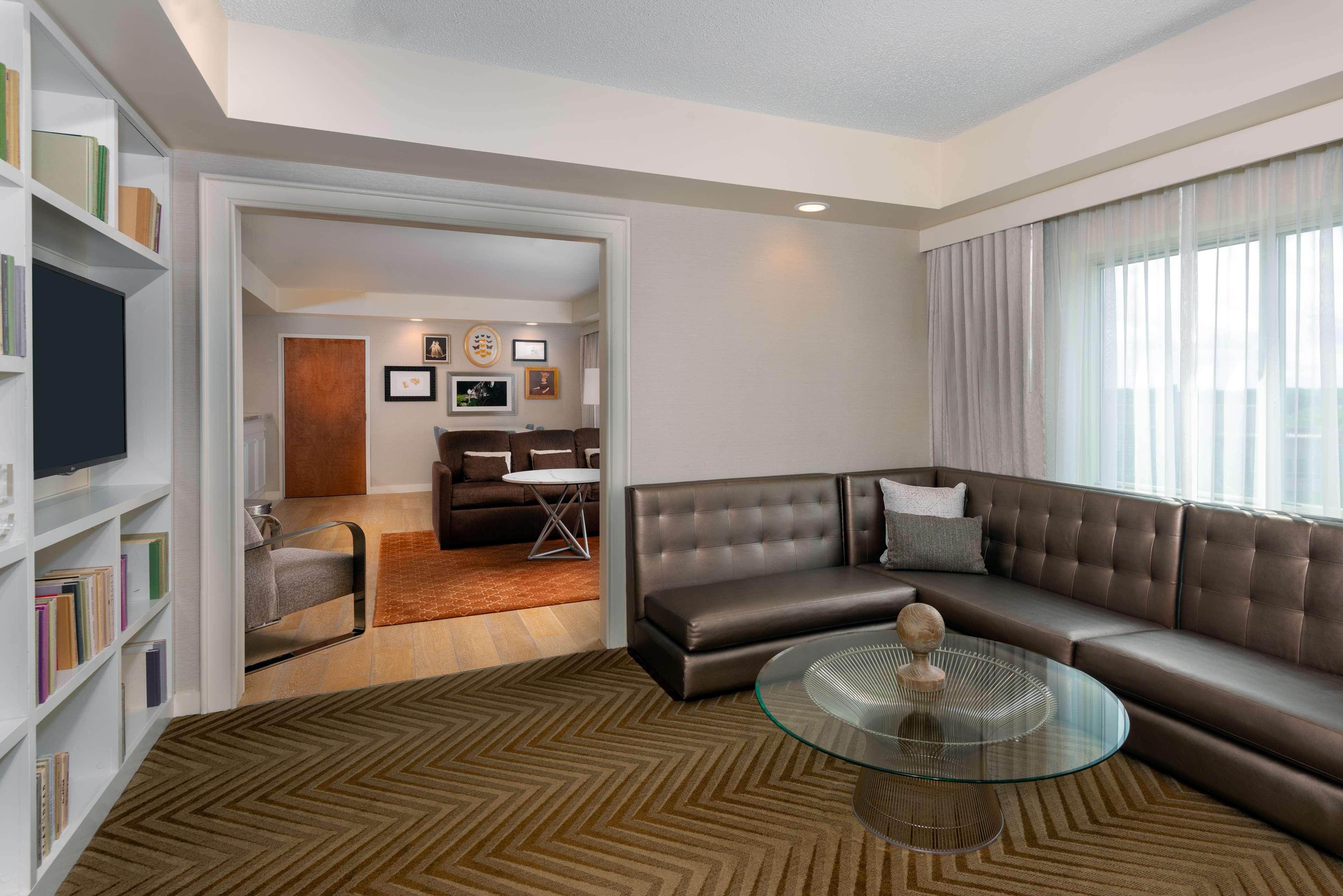 Hilton Charlotte Airport Hotel Exterior foto
