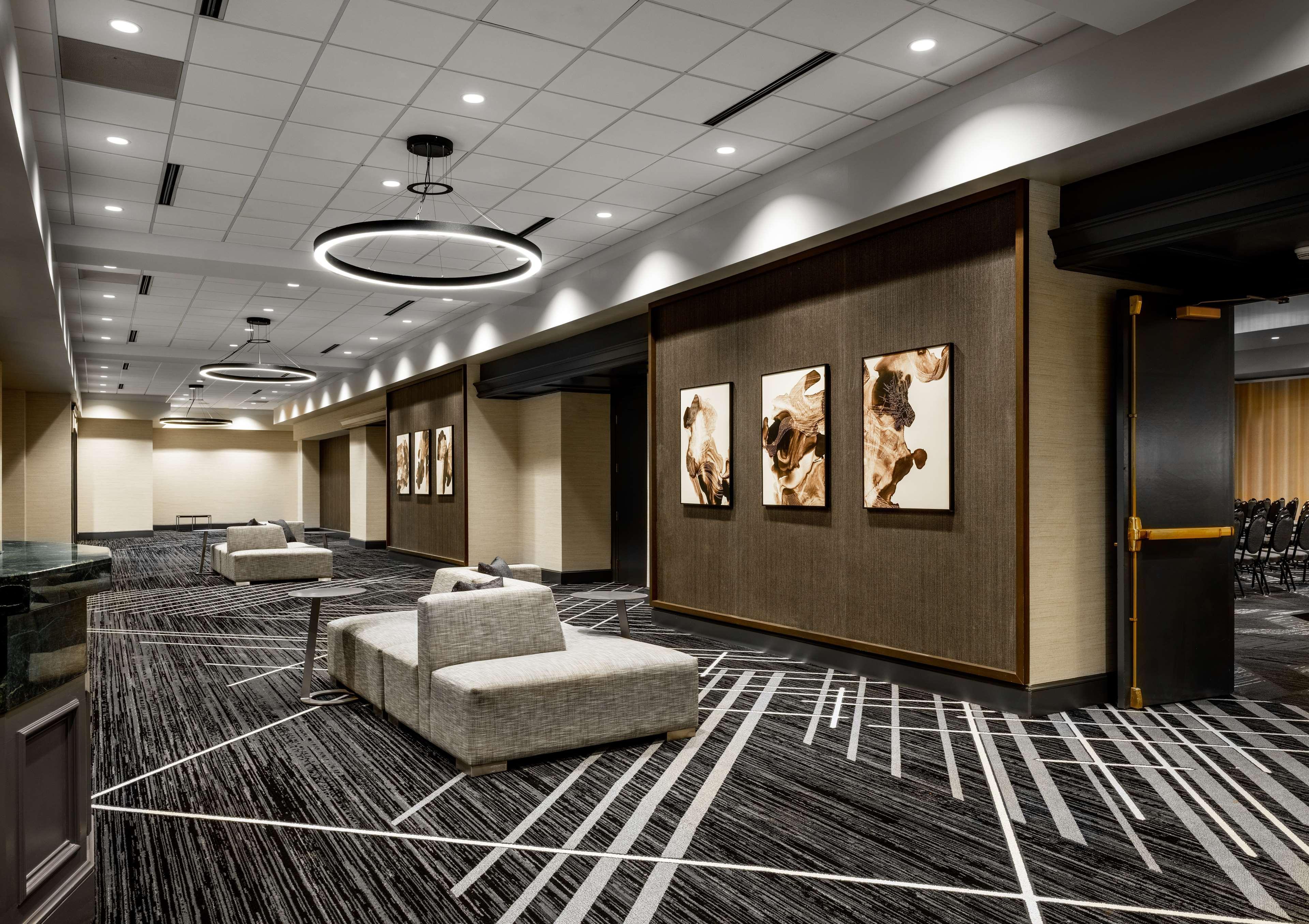 Hilton Charlotte Airport Hotel Exterior foto
