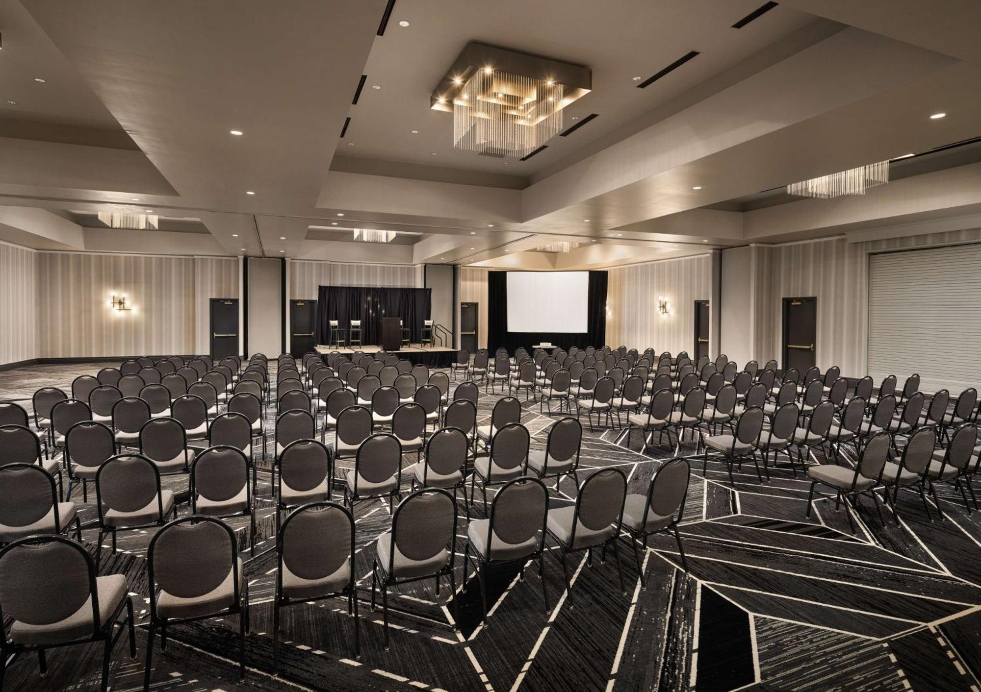 Hilton Charlotte Airport Hotel Exterior foto
