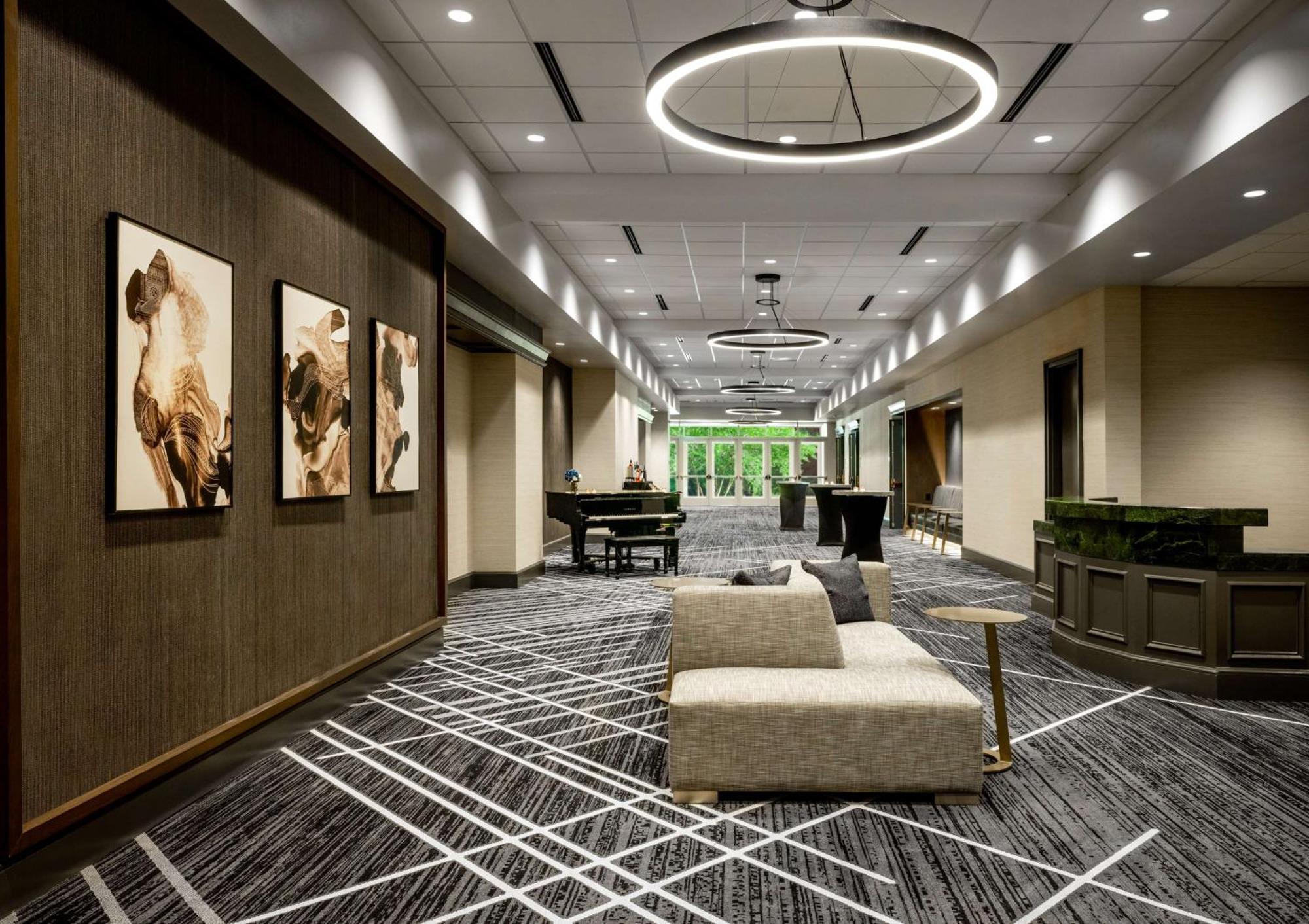 Hilton Charlotte Airport Hotel Exterior foto